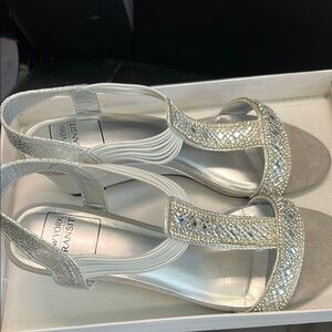 New York Transit Glittering Silver Heels , New never worn Size 7 wedge heels